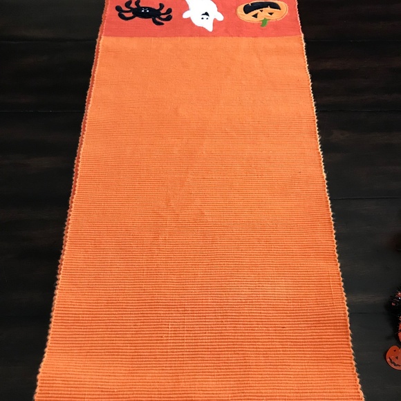 Orange Table Runner Pumpkin Ghost Spider - Picture 3 of 4
